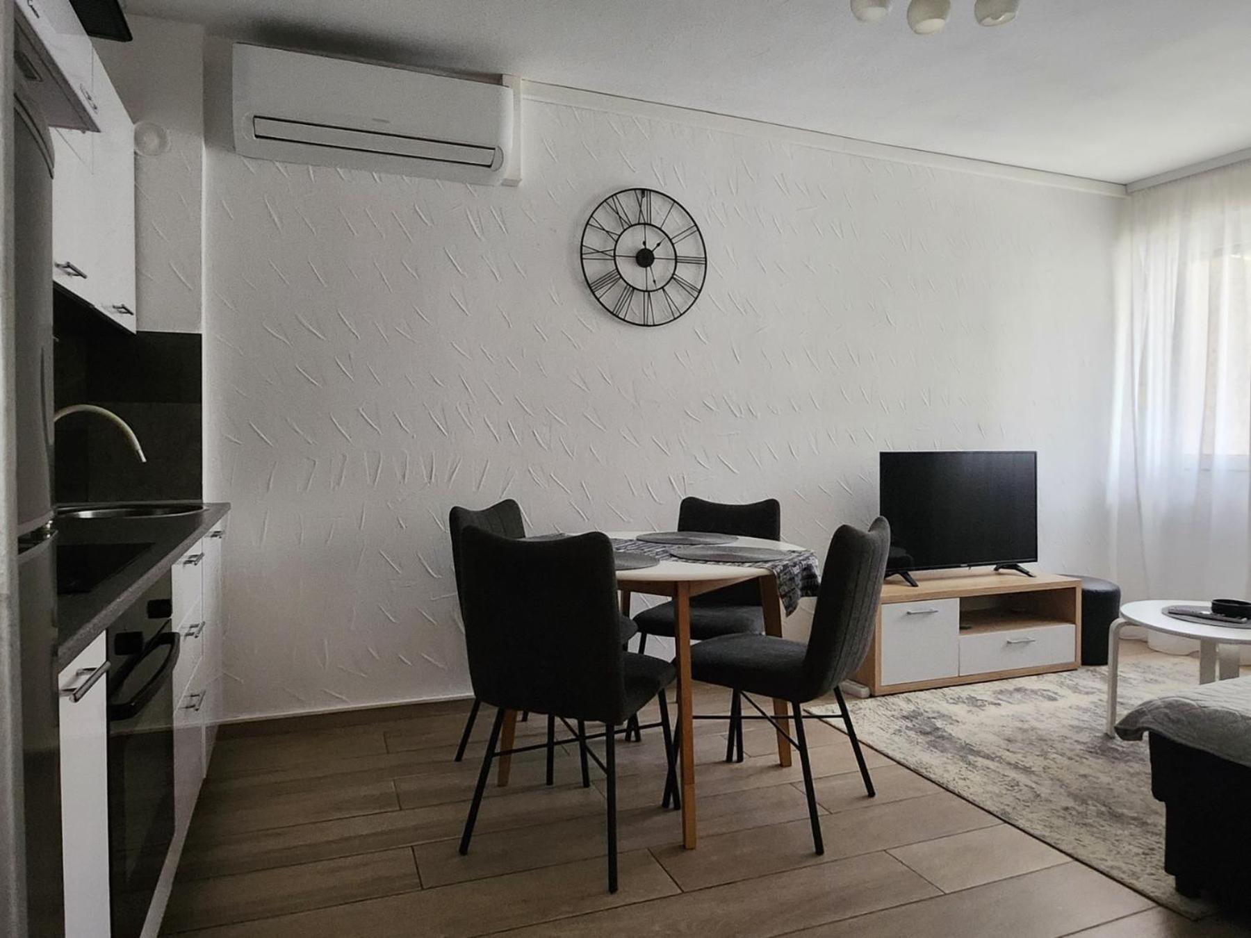 Apartman Ante Vinkovci Exterior photo